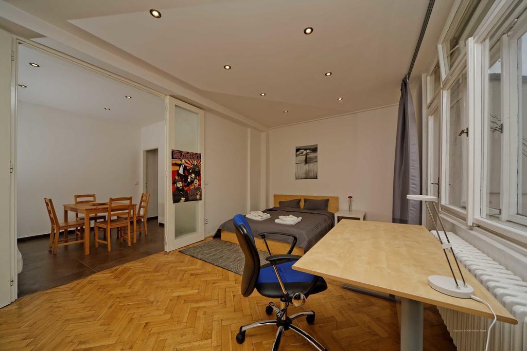Apartments Vorsilska براغ الغرفة الصورة